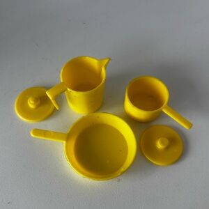 Vintage 1971 Mattel Barbie Country Camper Yellow Cooking Accessories